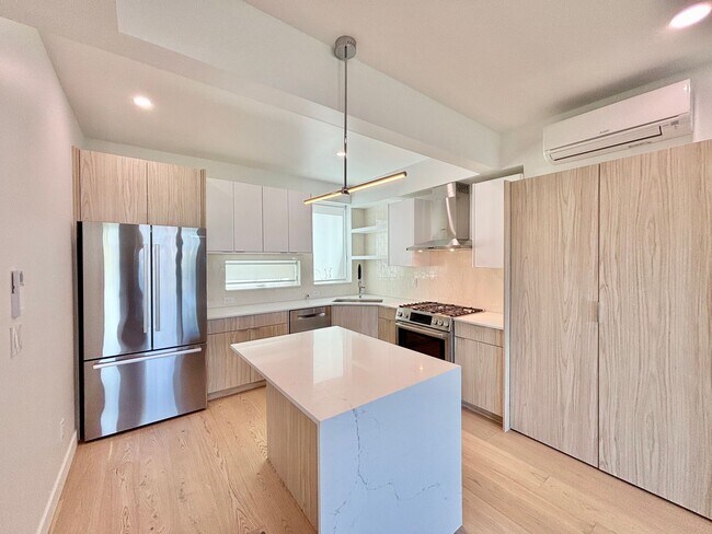 Building Photo - Stunning New Construction in Queen Anne wi...