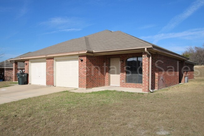 Foto del edificio - Quiet Area with No Backyard Neighbors