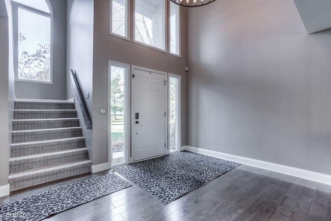 Building Photo - 3 br, 2.5 bath  - 7365 Danbury Dr