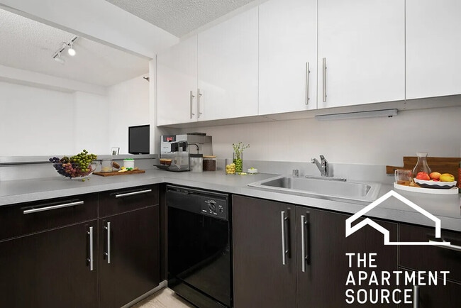 Foto del edificio - 1000 N La Salle Dr