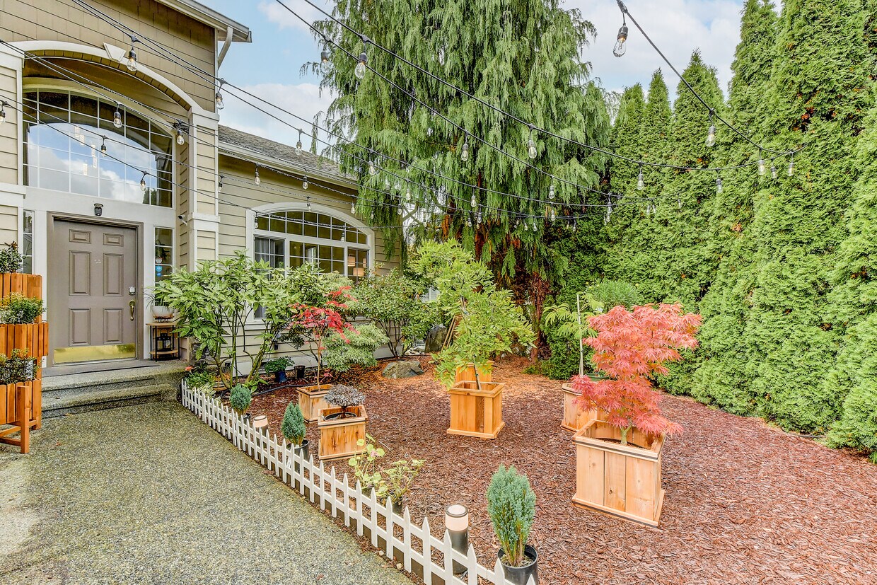 18412 11th Dr SE, Bothell, WA 98012 House for Rent in Bothell, WA