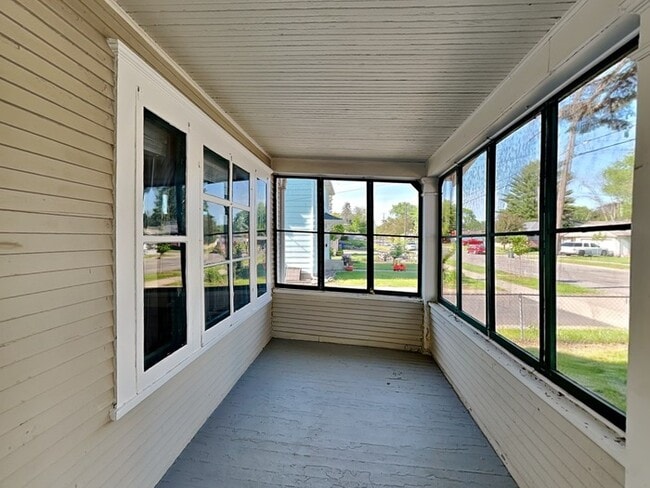 Foto del edificio - 1403 Barclay St