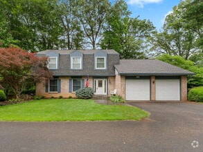Building Photo - 2602 Oakledge Ct