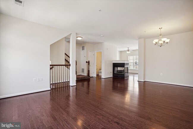 Building Photo - 15276 Rosemont Manor Dr