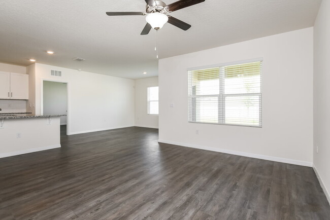 Foto del edificio - 2171 Ranch Side Rd