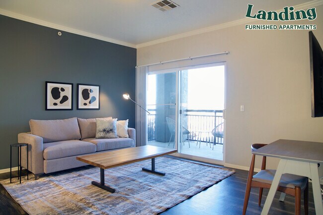 Building Photo - 2555 Raywood View