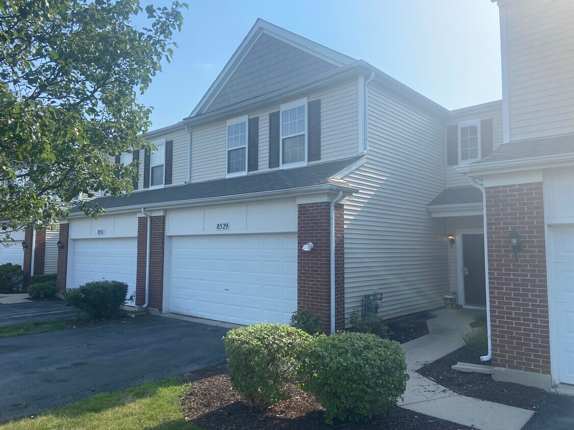 Foto principal - 8529 Sawyer Ct