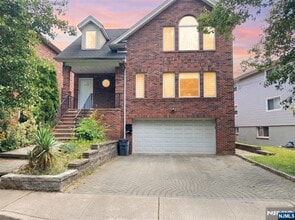 Building Photo - 118B Temple Terrace