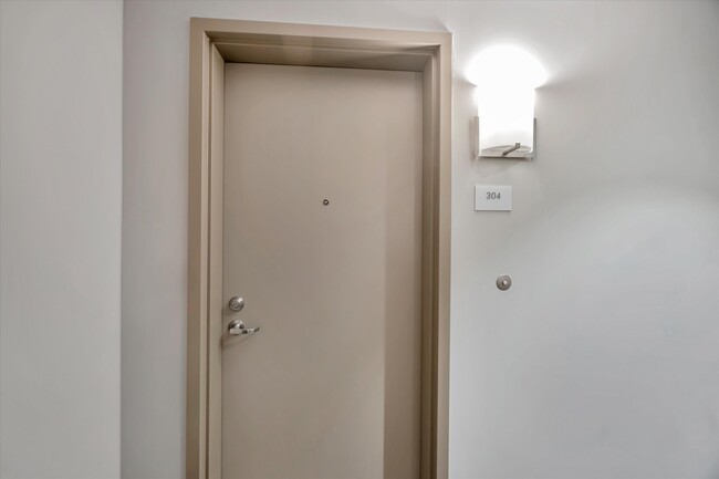 Building Photo - 52 Innes Ct