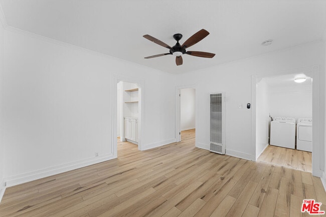 Foto del edificio - 1300 Sanborn Ave