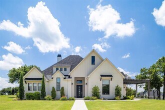 Building Photo - 4716 Moulin Rd