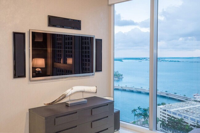 Foto del edificio - 485 Brickell Ave