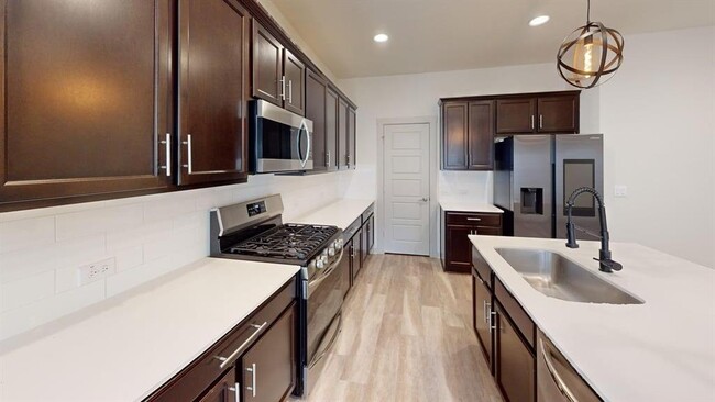 Foto del edificio - 10502 Deaton Ln