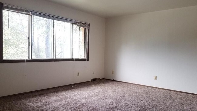 Foto del edificio - 5674 N 99th St