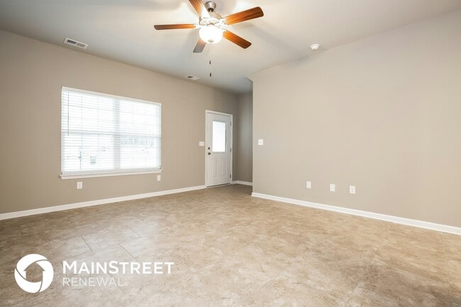Building Photo - 111 Chyntara Dr