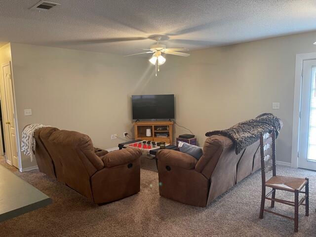 Building Photo - 4674 Bobolink Way