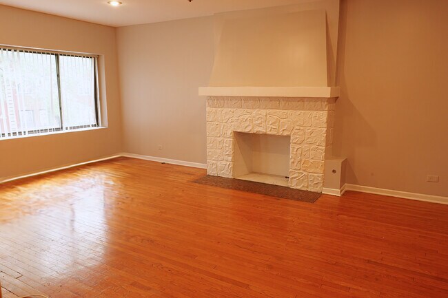 Foto del edificio - 7753 S Essex Ave