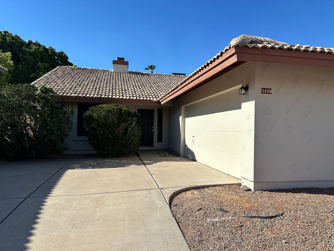 Photo - 1430 W CAMINO CT