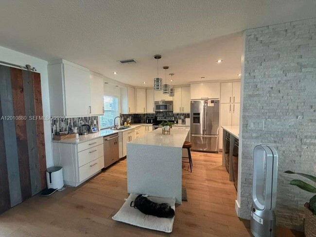 Foto del edificio - 8202 NW 91st Terrace