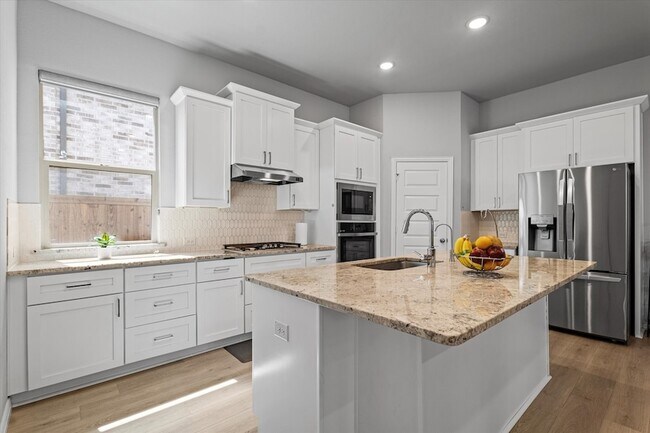 Building Photo - 3004 Campbell Dr