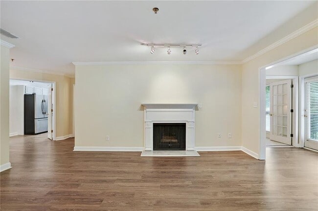 Building Photo - 3203 Lenox Pl NE
