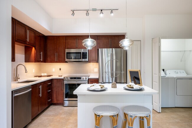 Foto del edificio - Del Ola