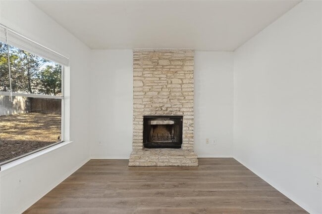 Building Photo - 7308 Aldea Dr