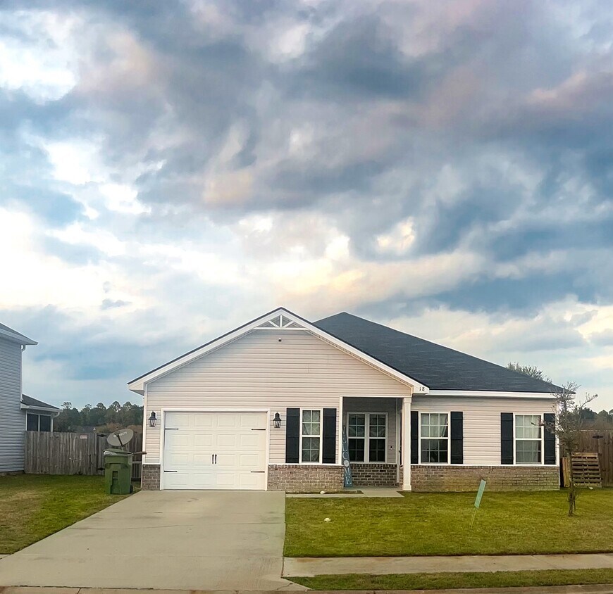 18 Wythe St, Hinesville, GA 31313 House for Rent in Hinesville, GA