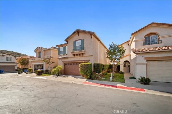 Building Photo - 594 Yarrow Dr