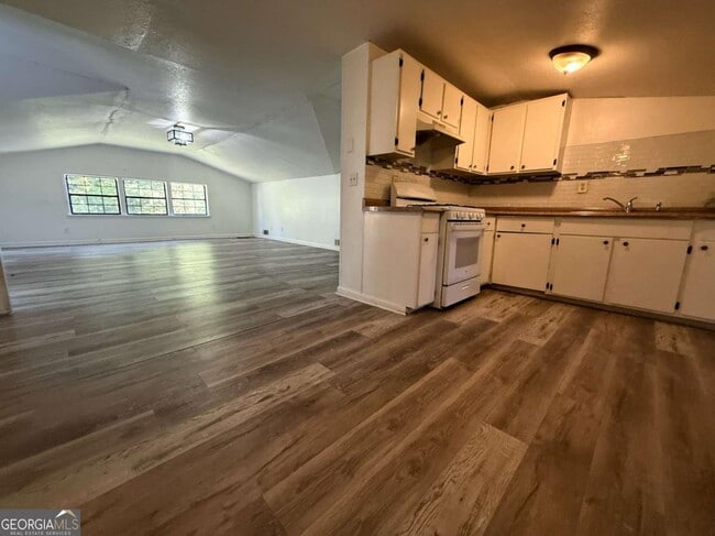 Foto del edificio - 6104 Pisgah Rd SW