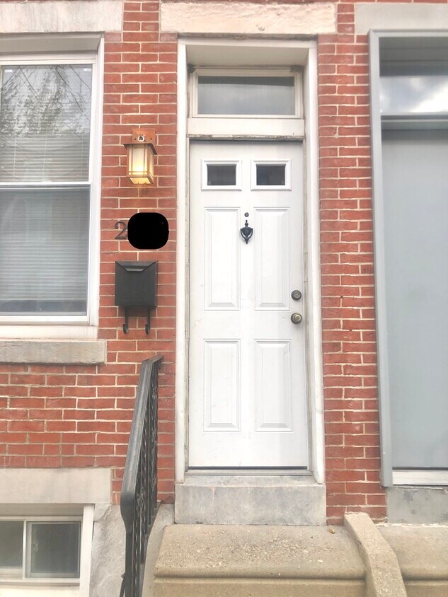 Front - 2331 E Harold St