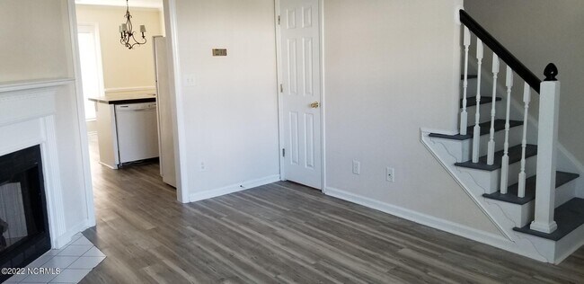 Building Photo - 3813 Sterling Pointe Dr