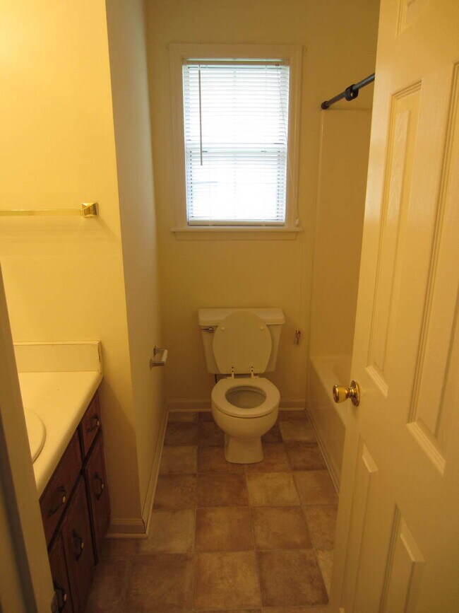 Foto del edificio - 3BD/2B in Blue Pool Subdivision