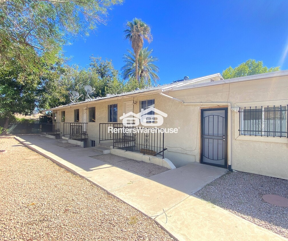 Primary Photo - 325 S Pioneer