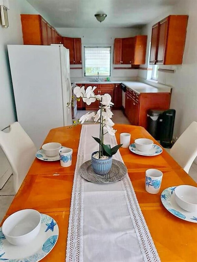 Foto del edificio - 345 NE 112 Street, Miami, FL 33137