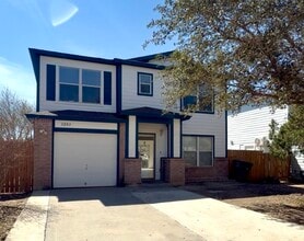 Building Photo - 3203 St Isaac Loop