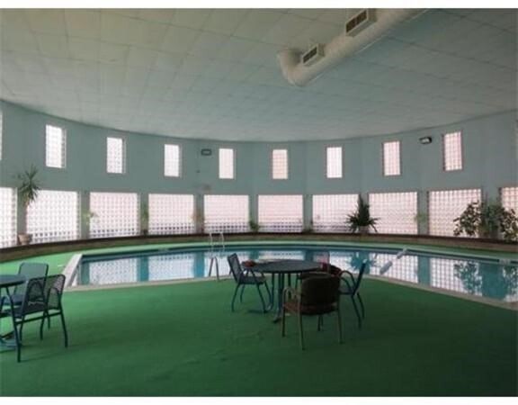 Foto del edificio - 13 Shadowbrook Ln