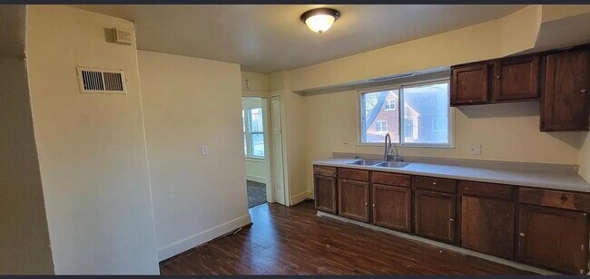 Foto del edificio - 4148 N 24th Pl