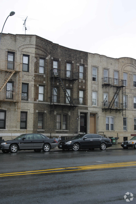 Primary Photo - 1861 Coney Island Ave