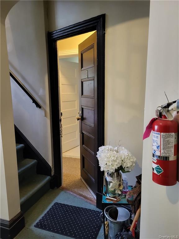 Building Photo - 32 Oakland Ave