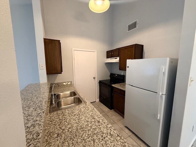 Foto del edificio - 22126 Moss Falls Ln