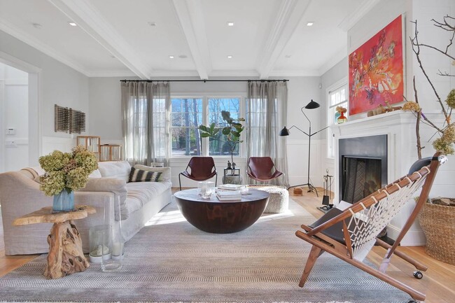 Foto del edificio - 201 Roses Grove Rd