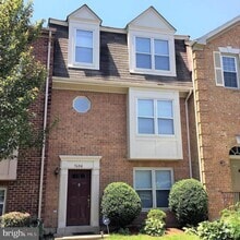 Building Photo - 5604 Gresham Ln