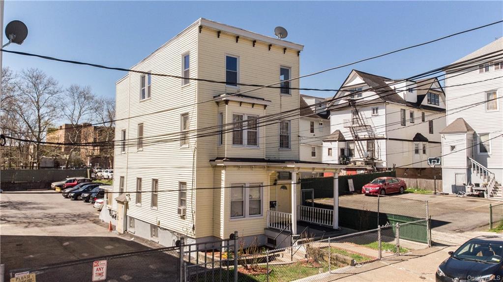 165 Highland Ave, Yonkers, NY 10705