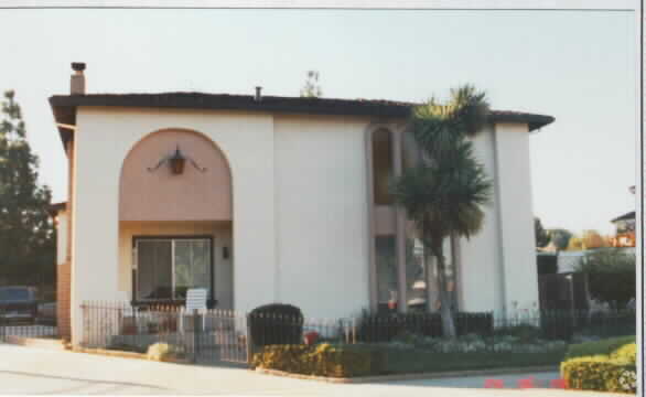 Building Photo - 1991-1993 Harris Ave