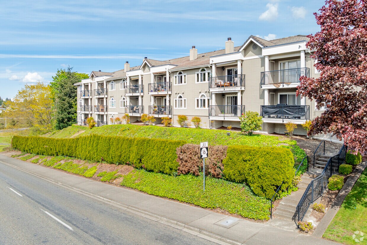 Primary Photo - Narrows East Condominiums