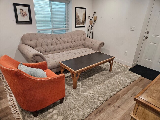 Foto del edificio - 913 N 260 W