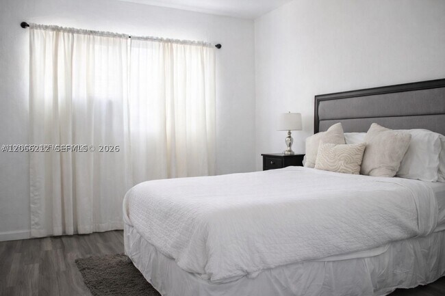 Foto del edificio - 6250 NW Miami Ct