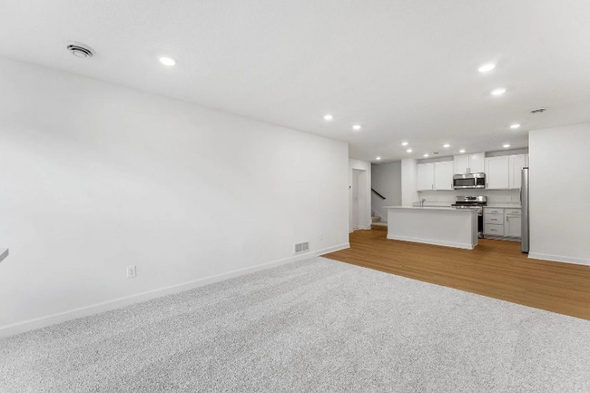 Foto del edificio - 5297 Long Pointe Pass