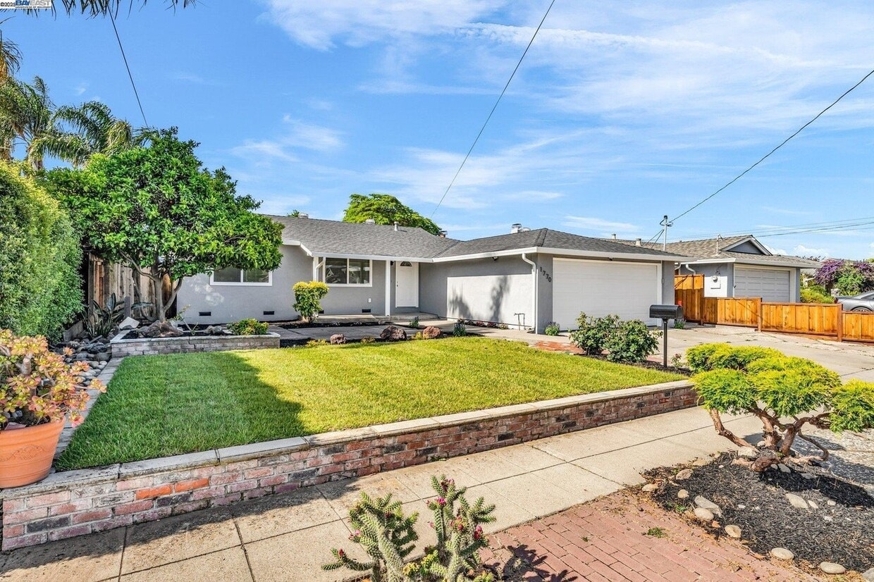 Foto principal - 1770 Tulip Ave